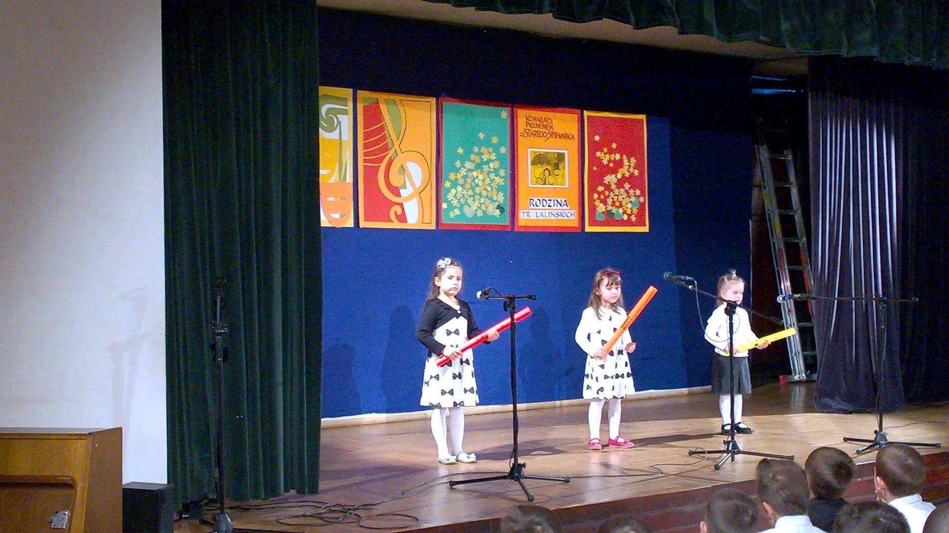 „Rodzina Tralalińskich”-konkurs piosenki 09. 05. 2014 r.